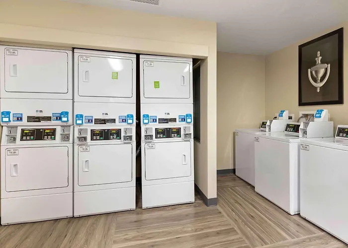 Extended Stay America Select Suites - St Louis - Airport - Central