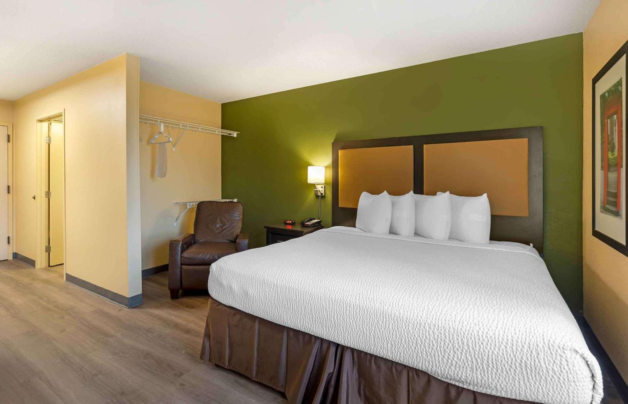 Extended America Select - St Louis - Airport - Central Hotel