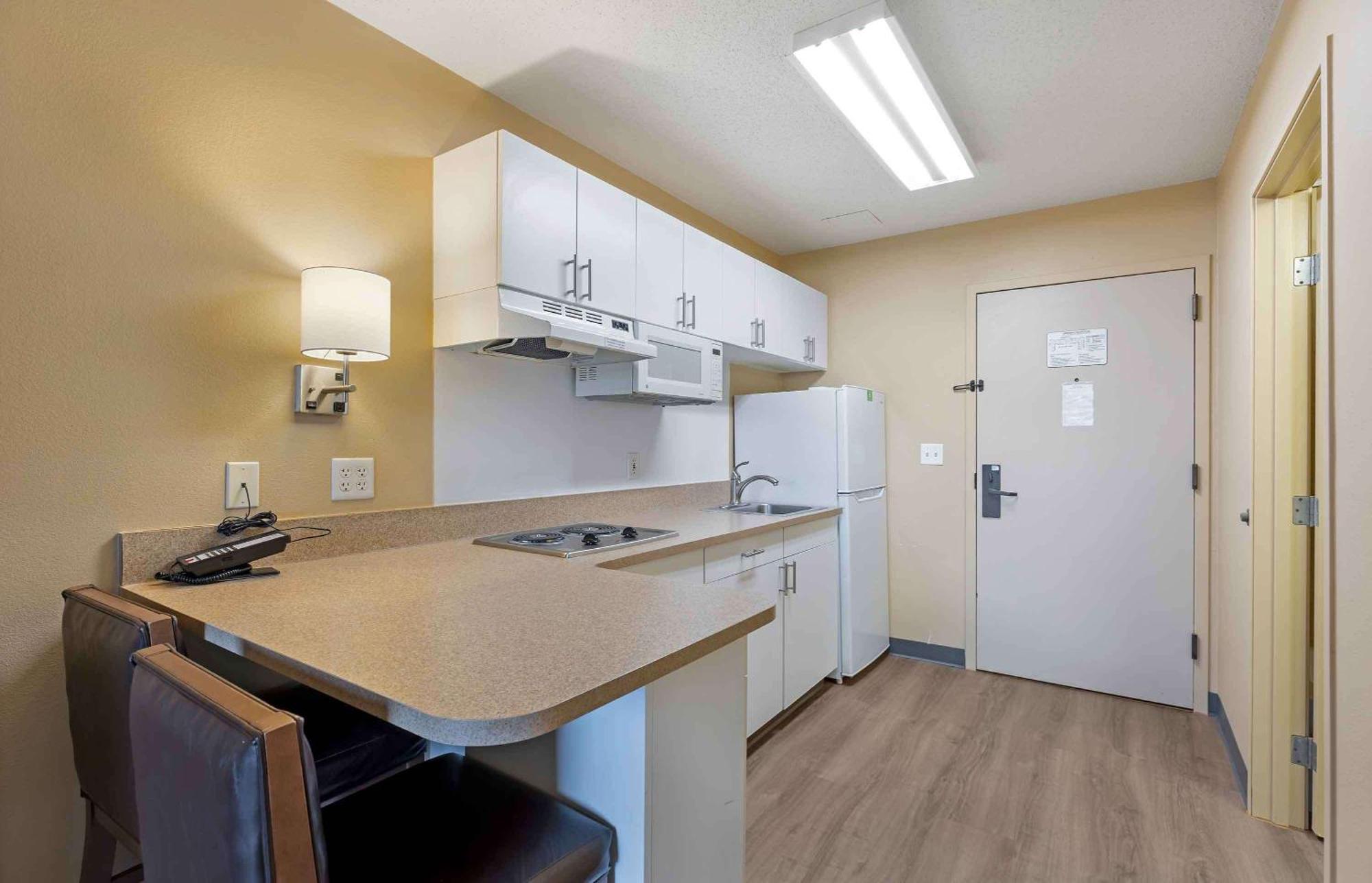Extended America Select - St Louis - Airport - Hotel Bridgeton